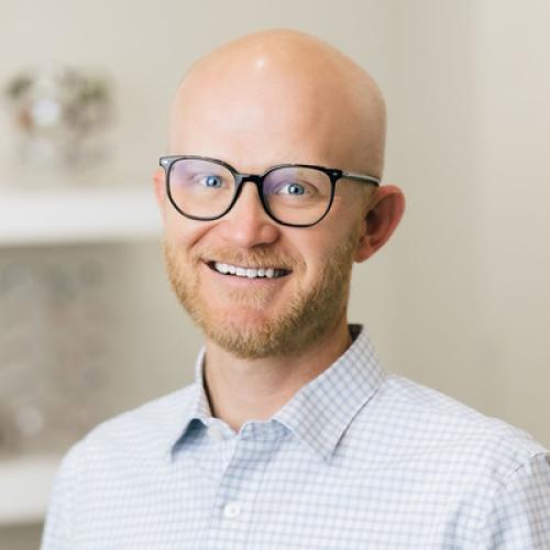 Dr. Henrisksen headshot